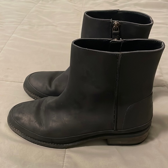 Sperry Seaport Storm black leather boots Women’s Size 9 *Very nice condition* - Picture 2 of 12